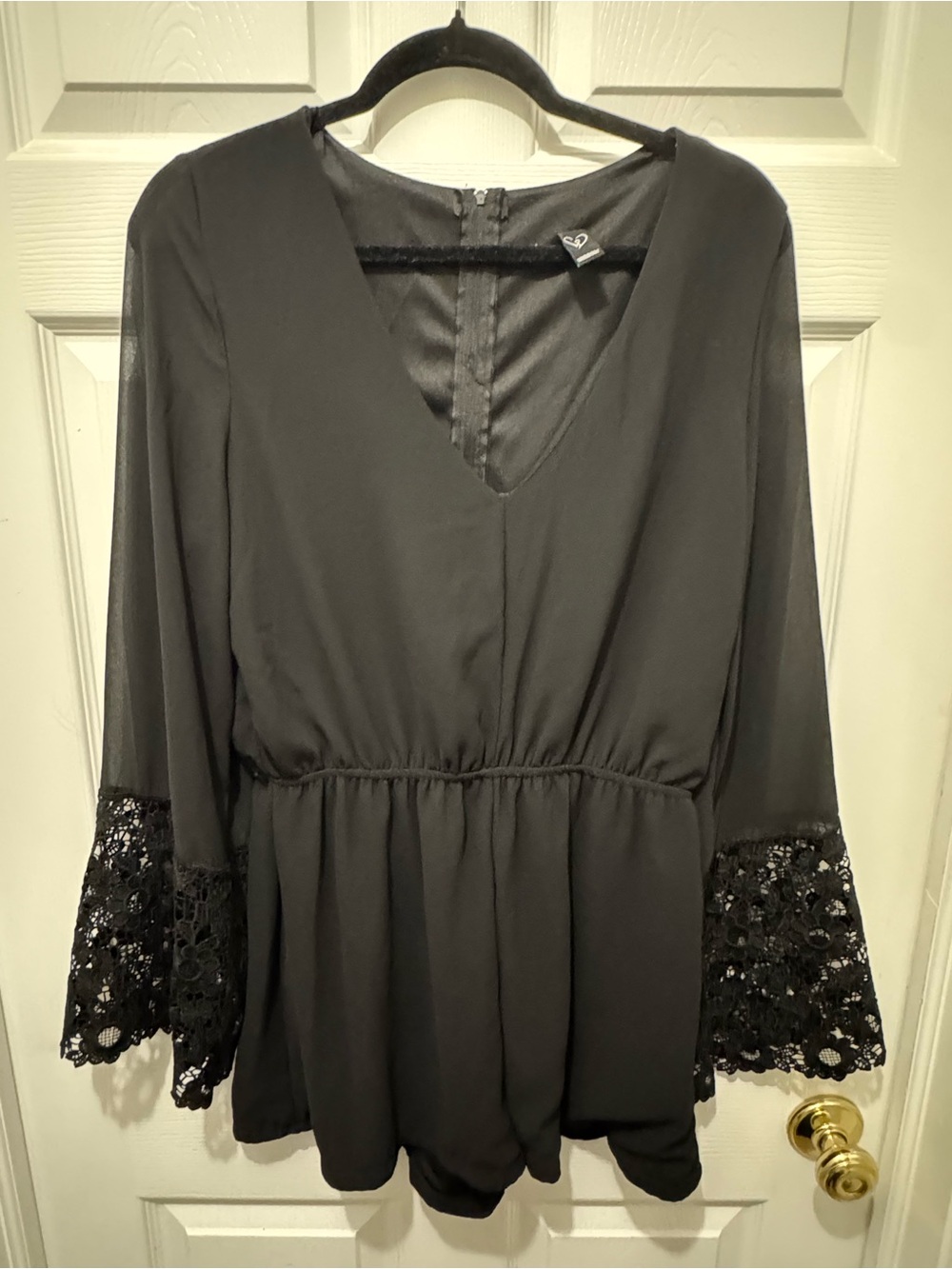 Windsor Black V-Neck Lace Sleeve Romper -  Women size L